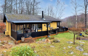 3 Bedroom Lovely Home In Åsljunga in Åsljunga